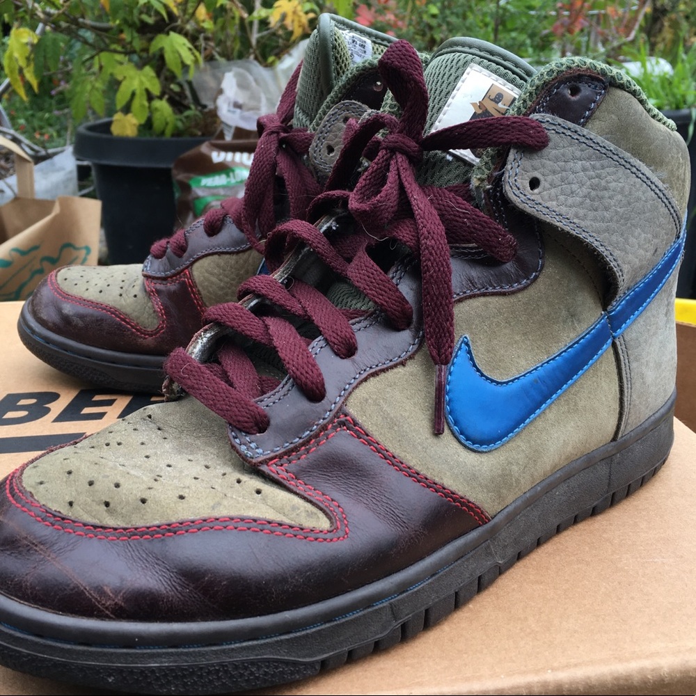 Nike LE Team Swoosh Shoes US 9